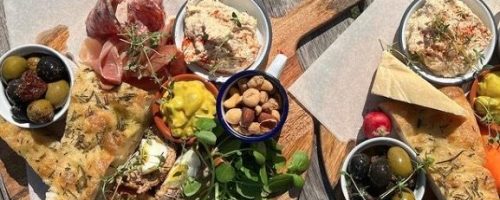 Sharing board at the Beach House Cafe