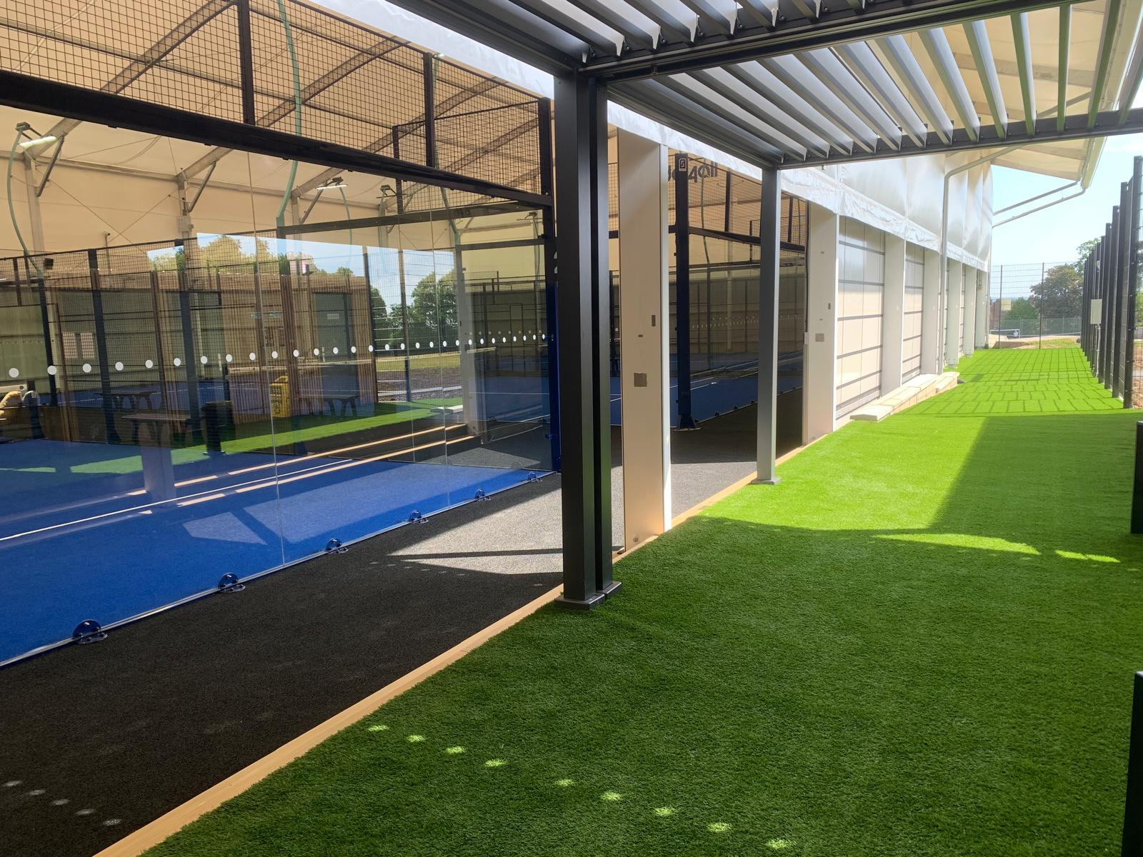 Side of courts Side of the padel court